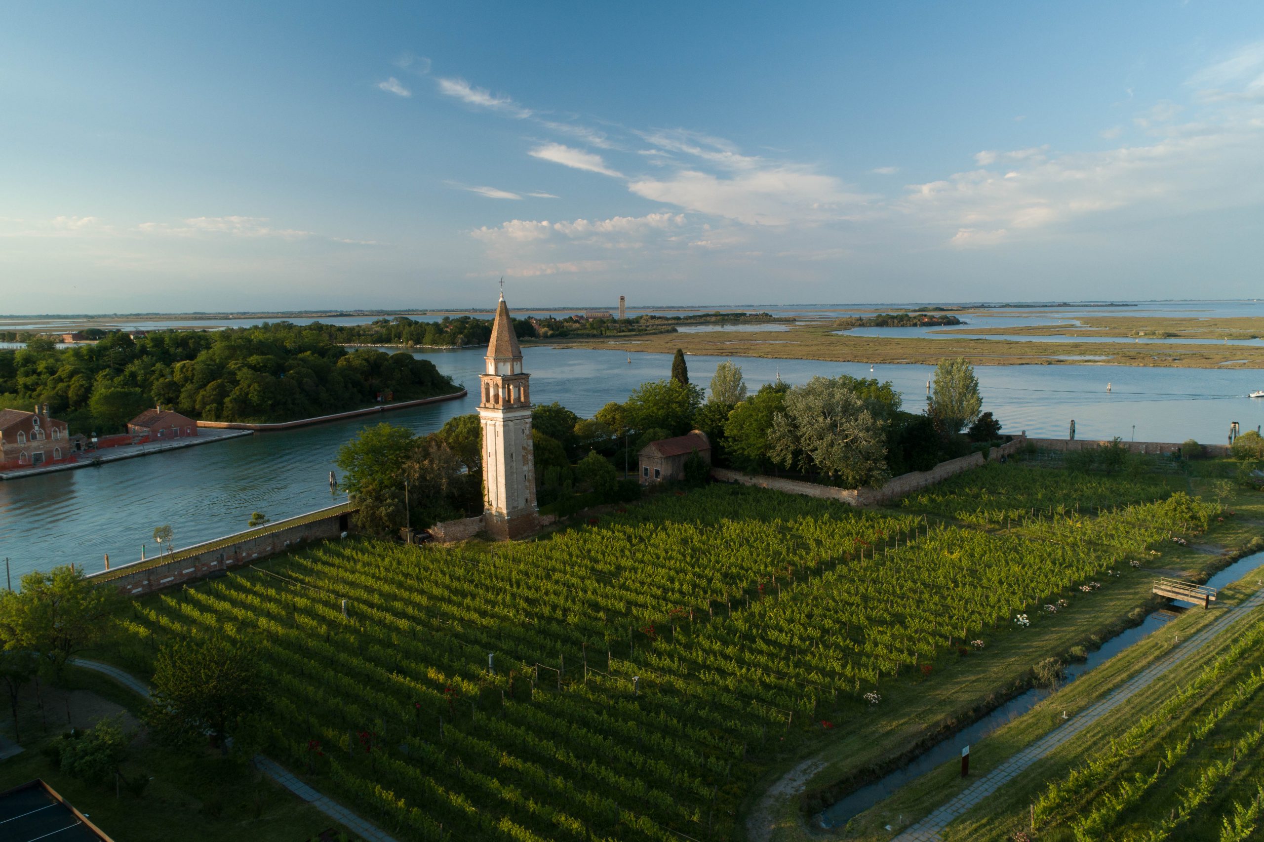 Le domaine de Venissa et son clos de vigne sur l’île de Mazzorbo.